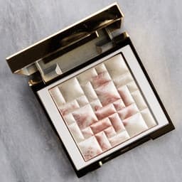 Bobbi Brown Highlighting Powder